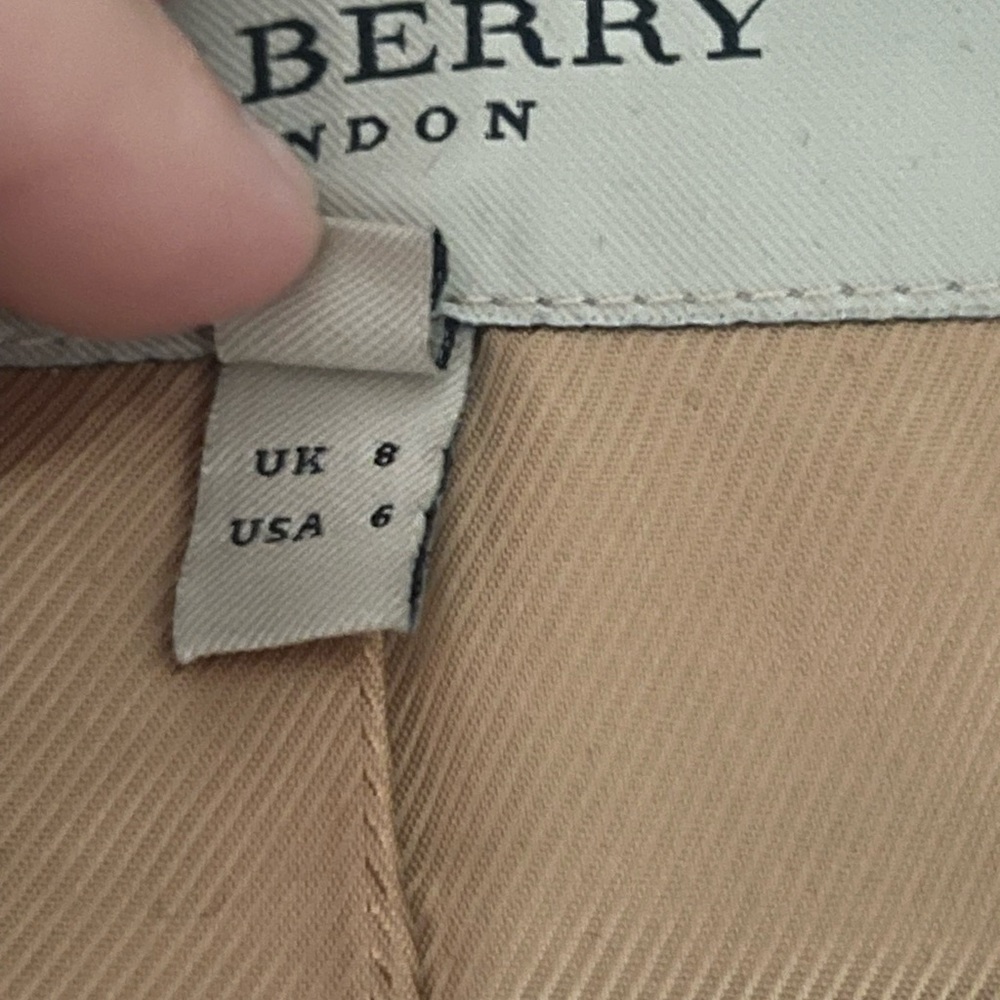 Burberry women’s virgin wool coat - Picture 5 of 6